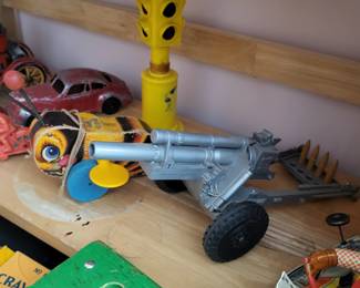 MORE VINTAGE TOYS
