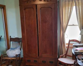 VICTORIAN ARMIOUR