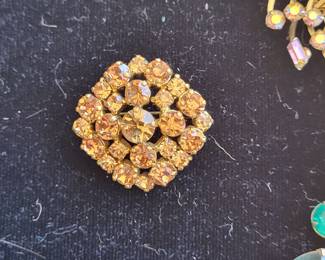 VINTAGE COSTUME JEWELRY
