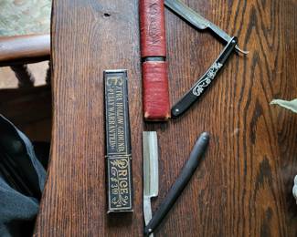 VINTAGE STRAIGHT RAZORS