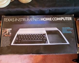 VINTAGE TEXAS INSTRUMENT HOMECOMPUTER IN BOX WITH SOFT WARE N GAMES