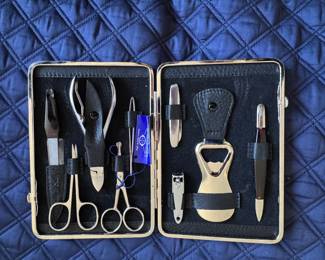 Mail Nail Grooming Kit.