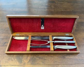 Gerber Carving Set in Walnut Case. Photo 1 of 2.