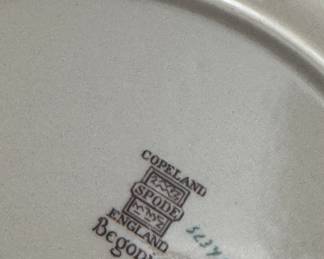 Set of 12 Copeland Spode Begonia Dinner Plates. Each Measures 9" D. Photo 2 of 2.