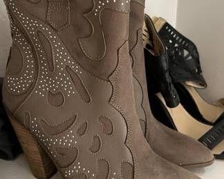 Ladies Boots