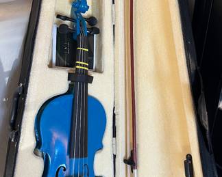 Violin w Case