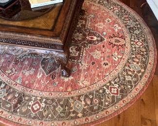 Nice round rug