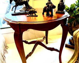 Vintage Ethan Allen side table