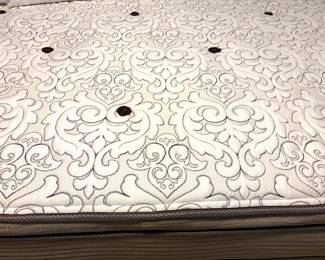 "Aspen" king mattress set