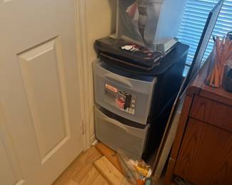 Plastic storage drawers  
More through out space 