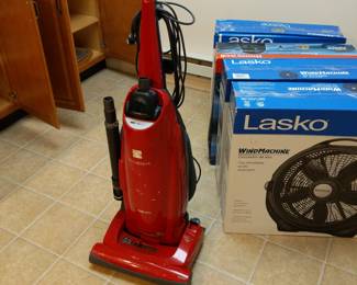 kenmore vacuum with pet hair attachment. 