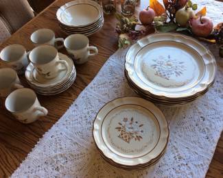 Stoneware dish set, Japan