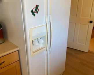 Side by Side Refrigerator $ 180.00
