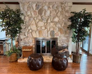 Pair of foot rest/ottomans