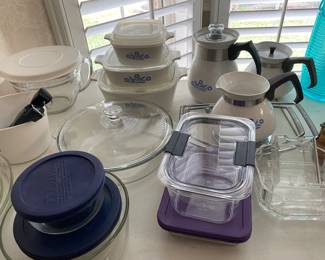 Assorted Pyrex and Corningware dishes, Cornflower