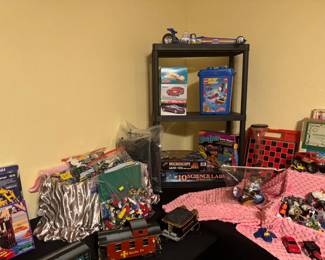 Toys, games, puzzles and little figurines of every sort!