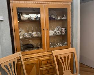 Matching china cabinet. 
