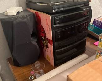 All in one stereo with turntable