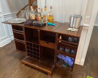 Portable Bar & Barware