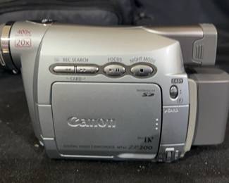 Canon ZR200 Digital Video Camera
