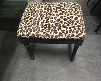 crazy little stool 