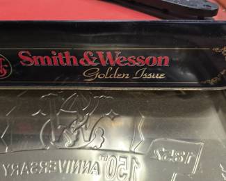 smith and Wesson pocketknife golden issue 