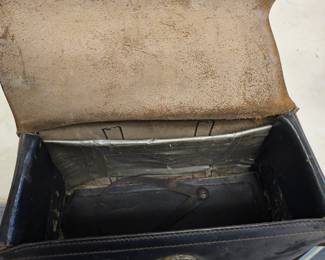 vintage apothecary bag! AKA Alicias bag  