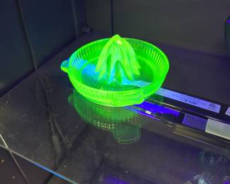 uranium glass juicer 