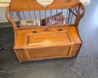 pine toy chest/bench 