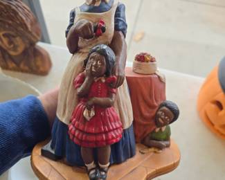 Black Amer--- statue 