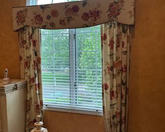 These match the bed linens 