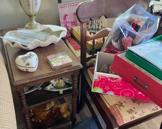 End table, lamp, chairs
