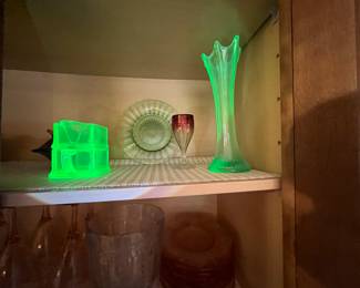 Uranium glass