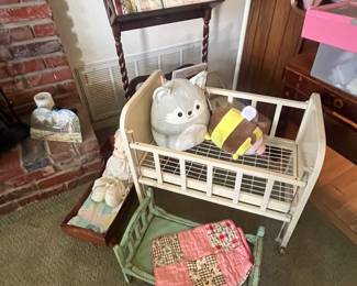 Vintage doll furniture 