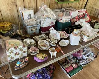 Note cards, trinket dishes, keepsake boxes