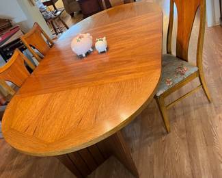 Dining room table - Thomasville mcm