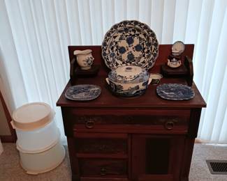 Wash Stand with a Variety of Blue/White China! Tupperware Cake Holders!