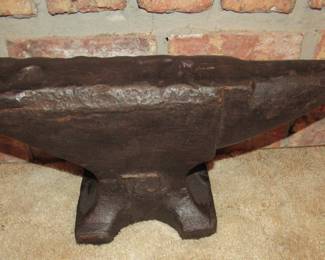 Antique 70 lb anvil