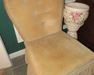 Petite slipper chair