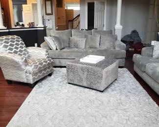 3 Piece Living Room Sofa Set with Rug & Pillows Practically New! 
