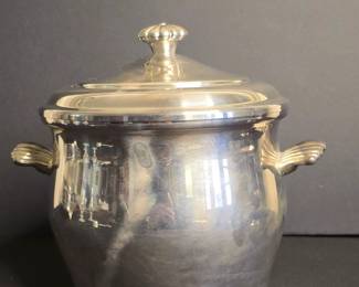 W M Rogers Silver Plated Ice Bucket