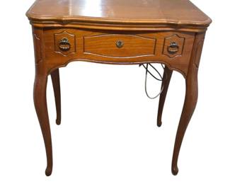 Vintage Singer Sewing Machine with Fold Out Cabinet Table