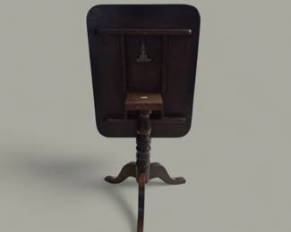 Antique Georgian Mahogany Tilt Top Table