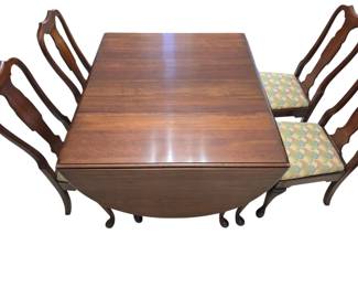 Pennsylvania House Drop Leaf Table with (3 Leaf Inserts) and 8 chairs