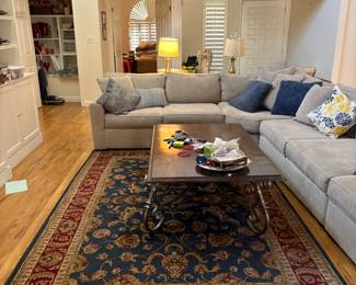 Large Sectional - Great Condition, can move around the sectional pieces to change L shape