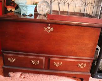 Lane Cedar Chest 