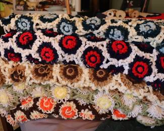 5  Vintage Crocheted Afghan Blankets  Daisy Pattern  