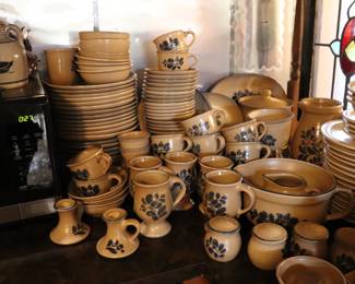 Pfaltzgraff Folk Art BLUE   HUGE Dinnerware Set