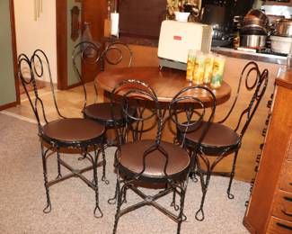 Wrought iron and wood Parlor Bistro Dining Set
