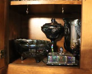 INDIANA GRAPE HARVEST Iridescent Carnival Glass